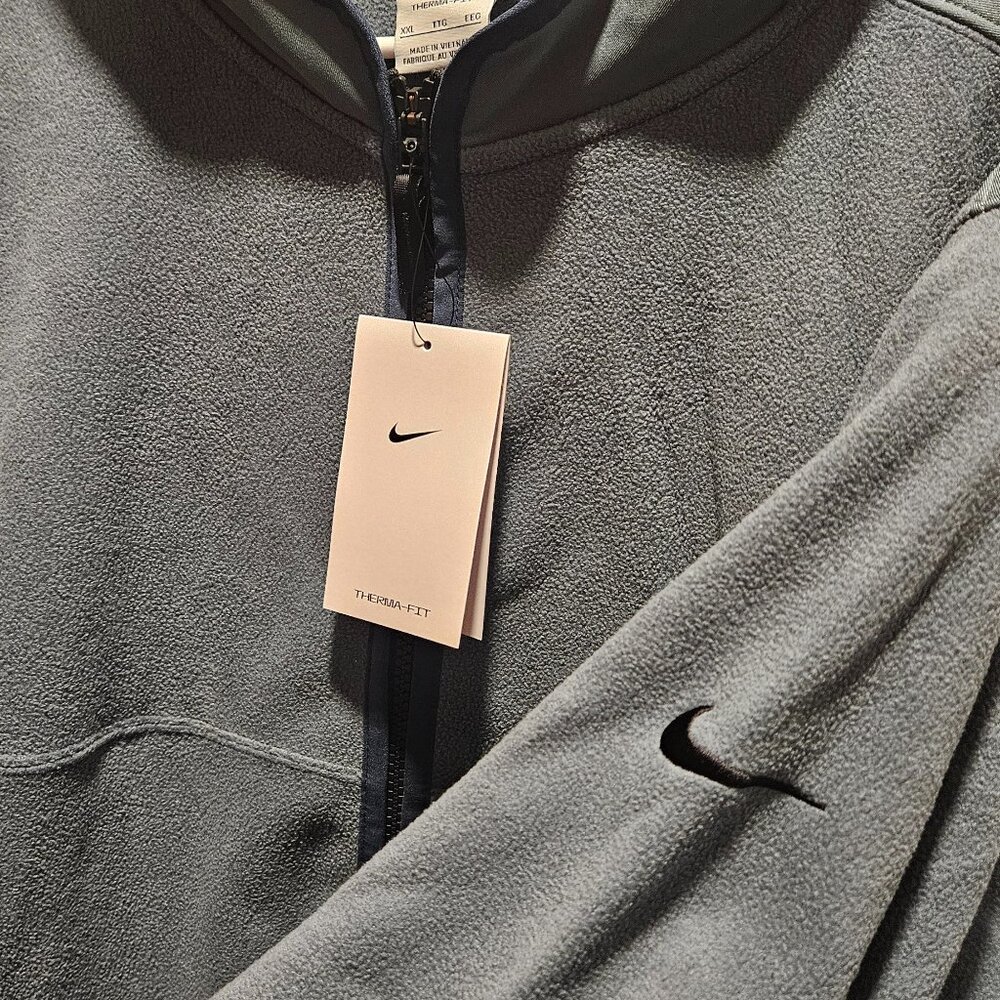Nike man's hoodie therma fit size xxl